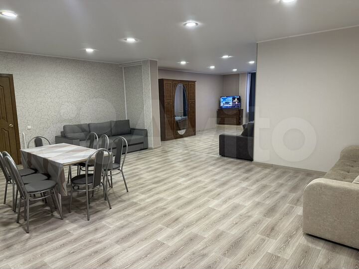 Квартира-студия, 80 м², 2/2 эт.