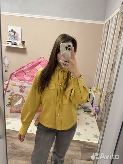 Куртка bershka s