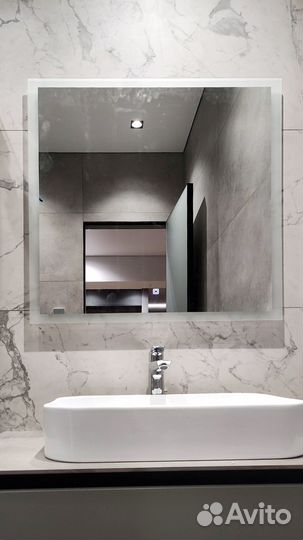 Парящее зеркало с подсветкой на заказ