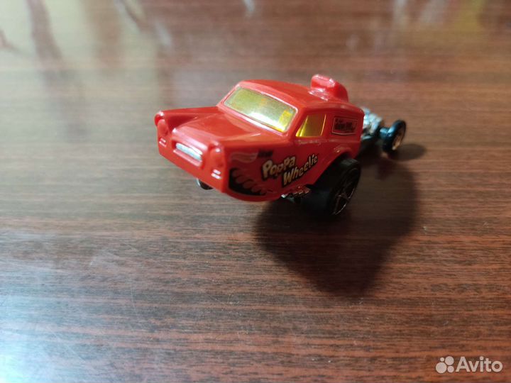 Машинка Hot Wheels Poppa Wheelie BDC90