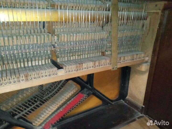 Старинное пианино