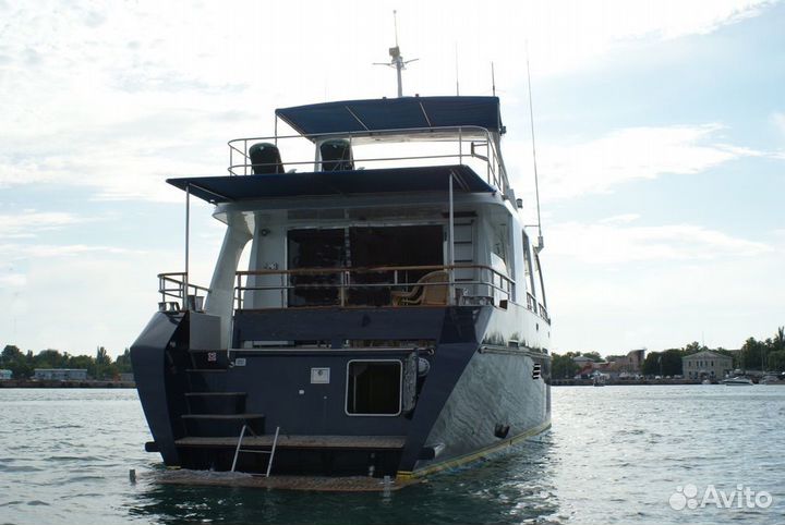 Прогулки на яхте