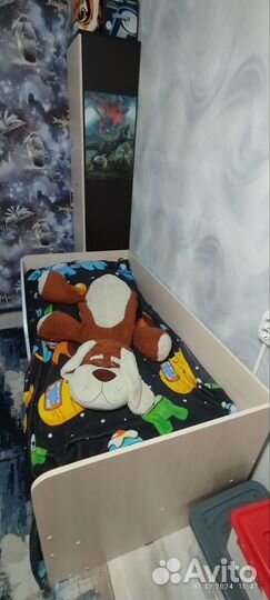 Детская кровать с бортиком и матрасом