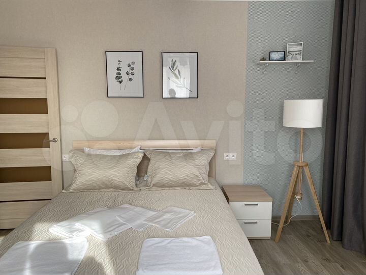 2-к. квартира, 57 м², 4/10 эт.