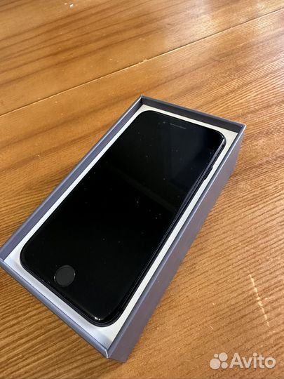 Телефон iPhone 8 256gb