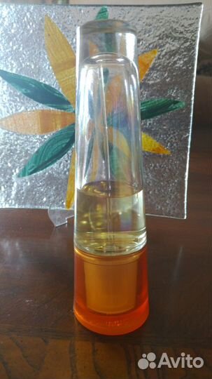 Полфлакона Мэри Кей