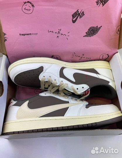 Travis scott x Nike air jordan 1 low reverse mocha