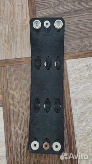 Браслет-напульсник из натуральной кожи