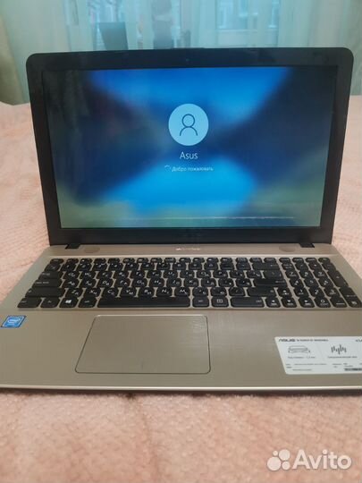Ноутбук asus