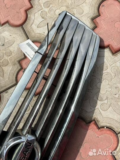 Решетка радиатора Ниссан Скайлайн v36