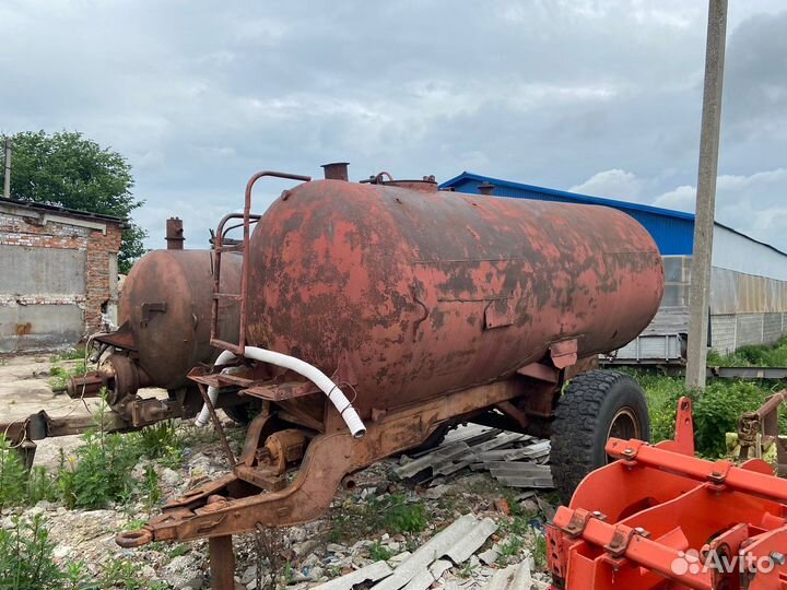 Полуприцеп мжт (Разбрасыватель удобрений)