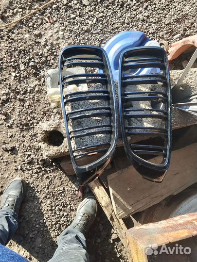 Решетка радиатора BMW 3