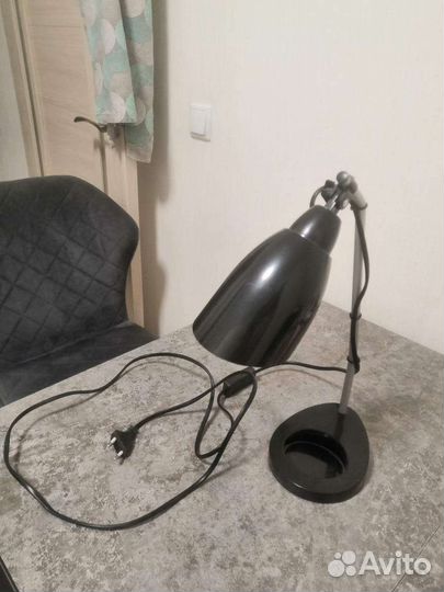 Лампа настольная