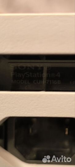 Sony PlayStation 4 ps4 pro 1tb