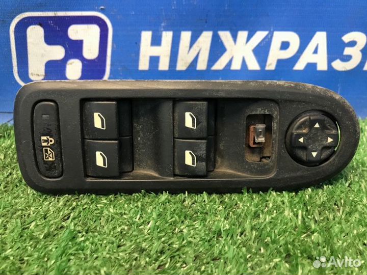 Блок управления стеклоподъемниками Peugeot 308 1.6