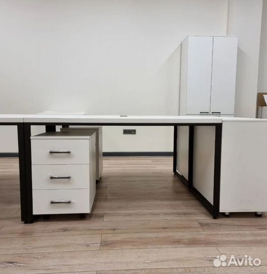 Мебель для офиса в стиле лофт