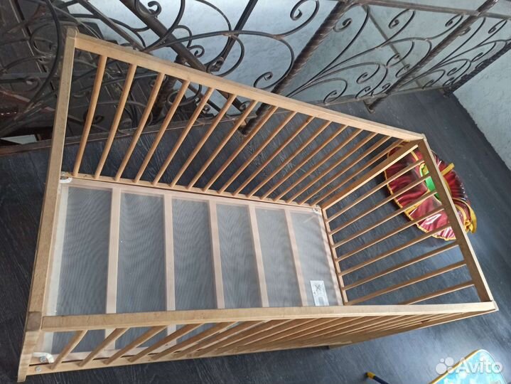 Детская кроватка