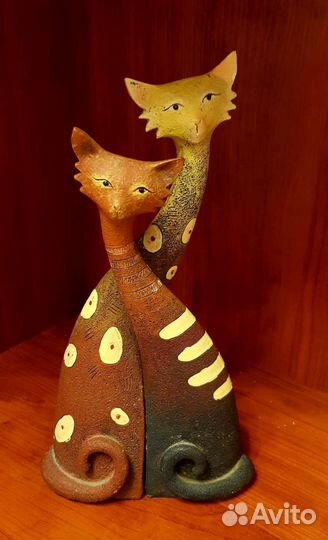 Статуэтки кошек