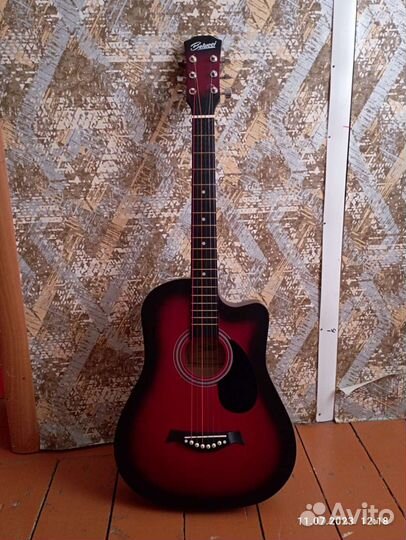 Акустическая гитара