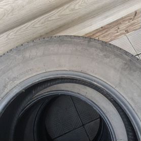 Bridgestone Dueler H/P Sport 215/65 R16 98H