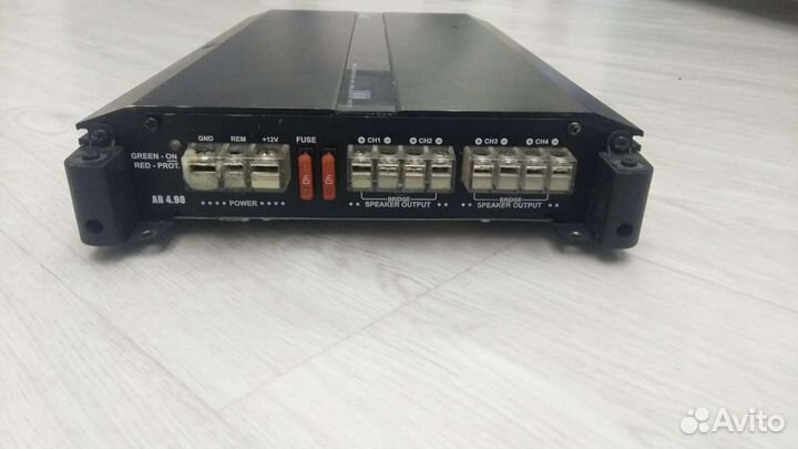 Автомобильный усилитель