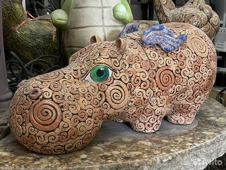 Садовая фигура бегемот