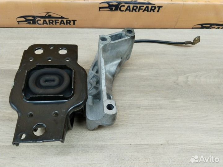 Подушка двигателя Nissan Qashqai J10 1 2010