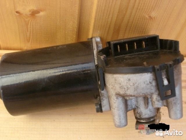 Моторчик стеклоочистителя Audi A6/VW Passat