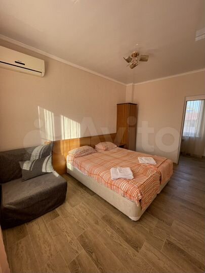 2-к. квартира, 40 м², 3/3 эт.