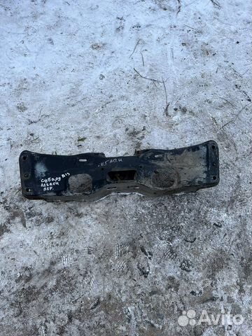 Передний подрамник Subaru Legacy B13