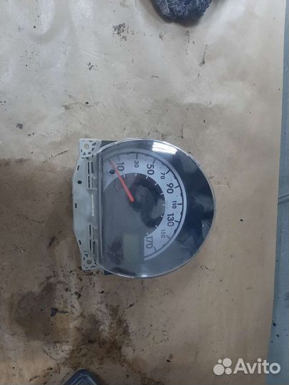 Шиток приборов peugeot107,с-1,aygo