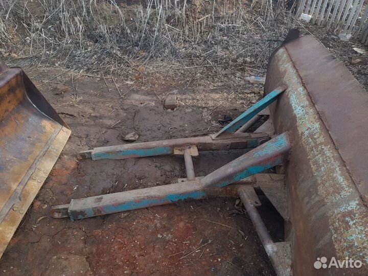 Продам отвалы передний задний мтз