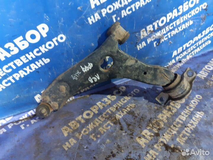 Передний левый рычаг Ford Focus 1 седан 2002