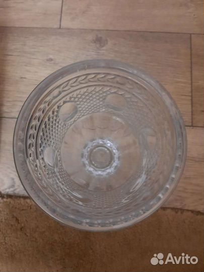 Ваза для цветов хрустальная,новая