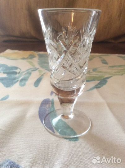 Хрустальные фужеры и рюмки