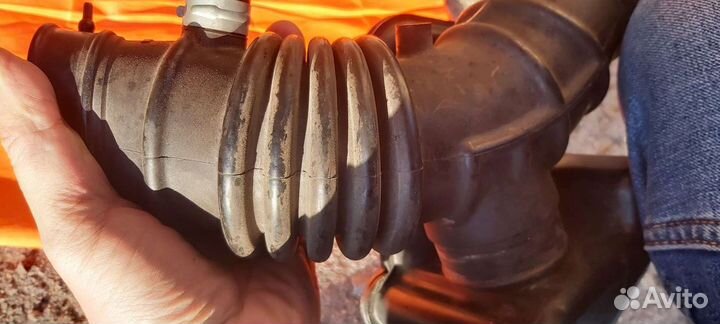 Патрубок,гофра воздушного фильтра nissan