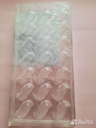 Поликарбонатная форма для конфет Pavoni