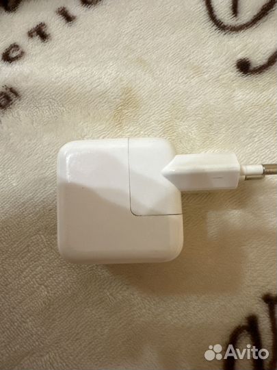 Apple 12w usb power adapter