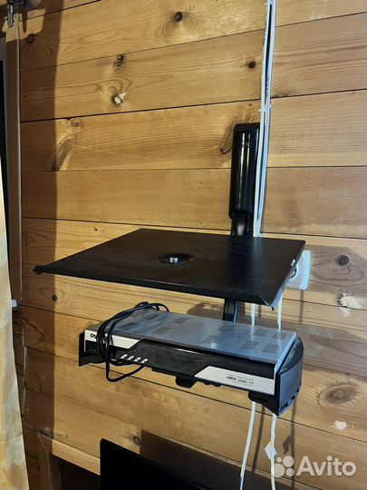 Полка под тв и dvd или приставку на маленький тв