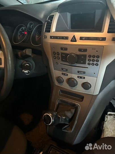 Авторазбор Opel Zafira B