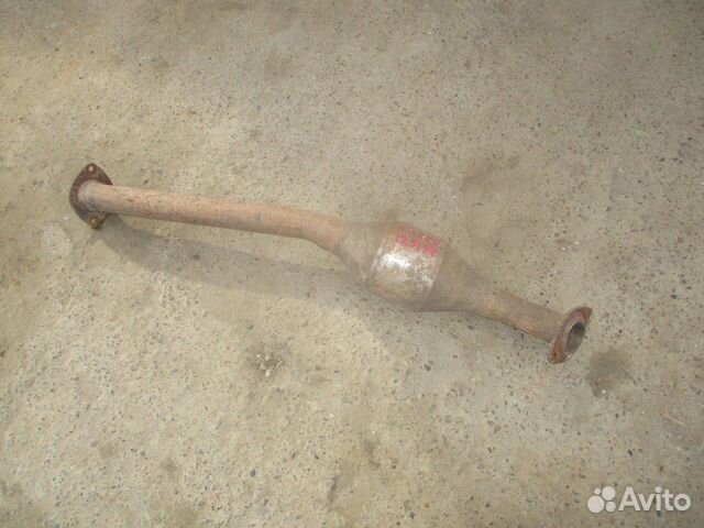 Приемная труба глушителя Toyota Land Cruiser 200