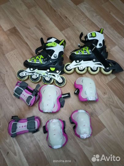 Роликовые коньки