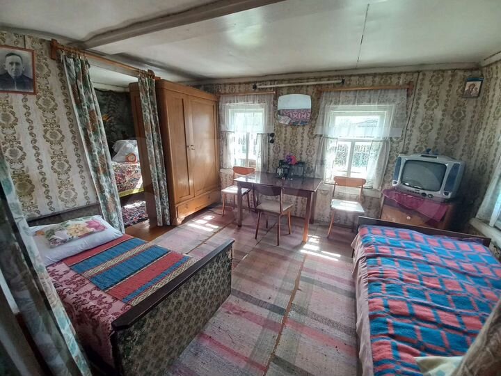 Дом 27 м² на участке 15 сот.