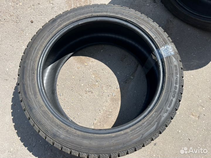 Nokian Tyres Hakkapeliitta R2 SUV 255/45 R20 105R