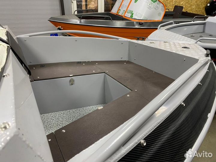 Лодка 5 метров Тактика в наличии Новый Люкс
