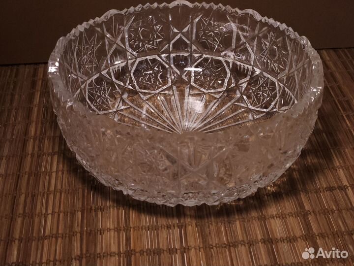 Хрустальная ваза