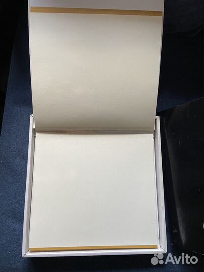 Свадебный фотоальбом 32х32 «магнитный» новый