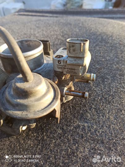 Дросельная заслонка Toyota Carina e 2.0 3sfe