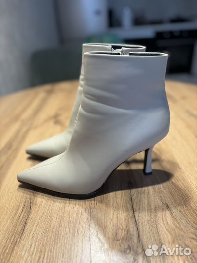 Ботильоны на шпильке 40