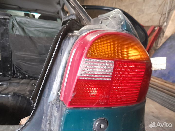 Задний правый фонарь Ford Mondeo 1,Форд Мондео 1